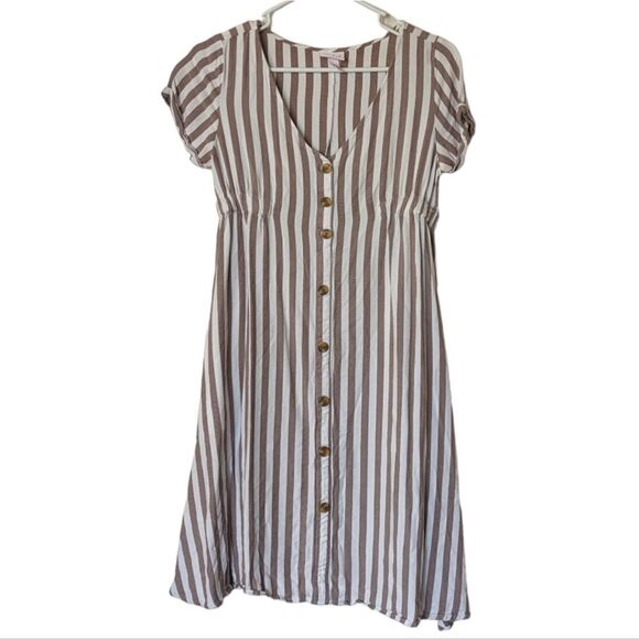 Isabel Maternity by Ingrid & Isabel Dresses & Skirts - ❤️3 for $20❤️   Isabel maternity xs dress